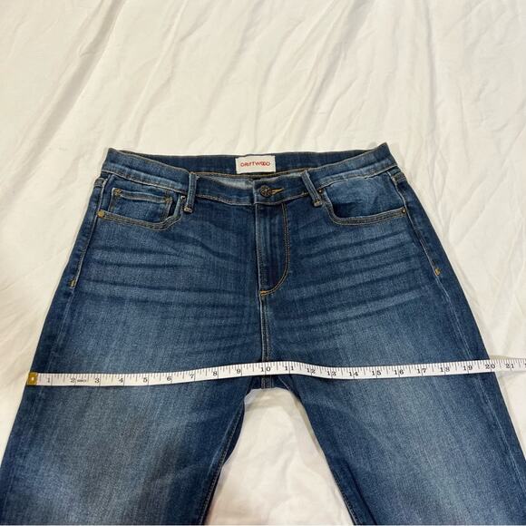 Driftwood Colette Straight Crop with Aztec Embroidered Cuff Med Wash 30 x 26 - Picture 10 of 16